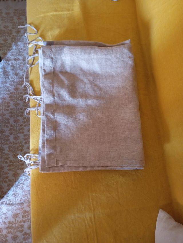 Cortina Lino Natural
1,60 alto x 1,60 ancho