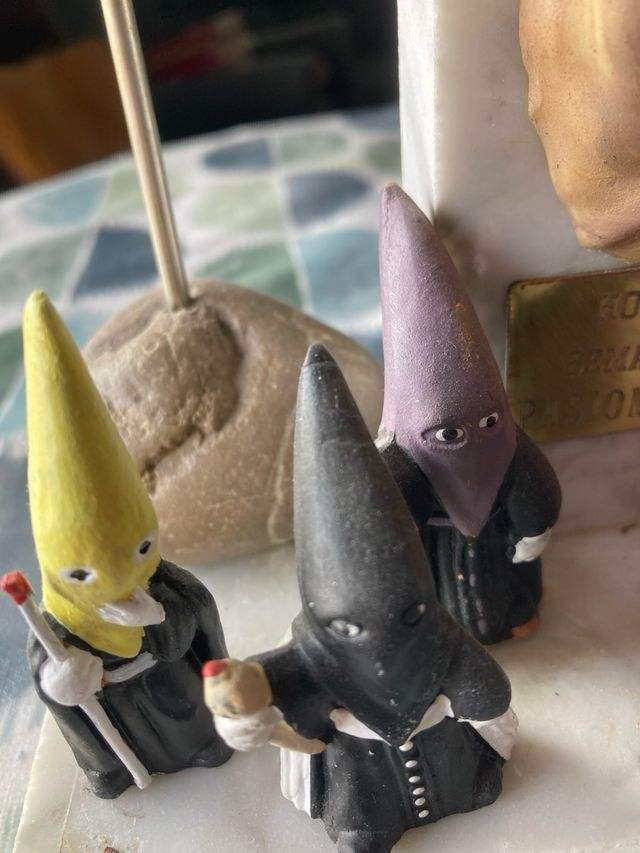 Figura artesana homenaje a la Semana Santa