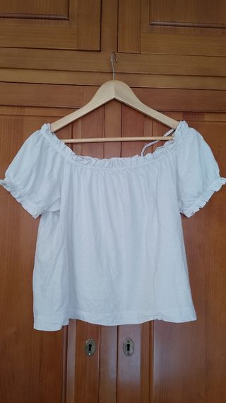 Camisa mujer HM con hombros descubiertos