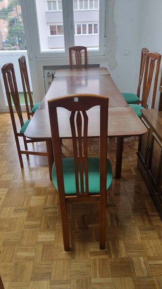Mesa extensibles con 6 sillas 