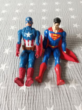 Muñecos superhéroes Superman y Capitan América