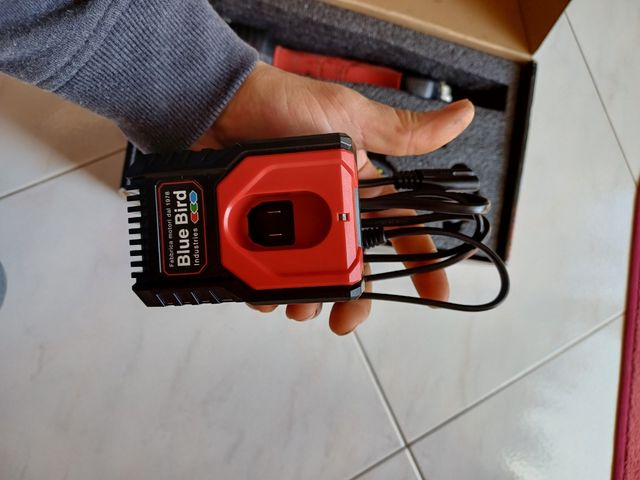 Forbice elettrica potatura bluebird