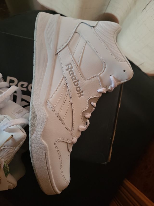 Zapatillas Reebok clasicas nuevas 44