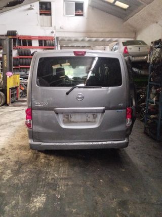 NISSAN NV200