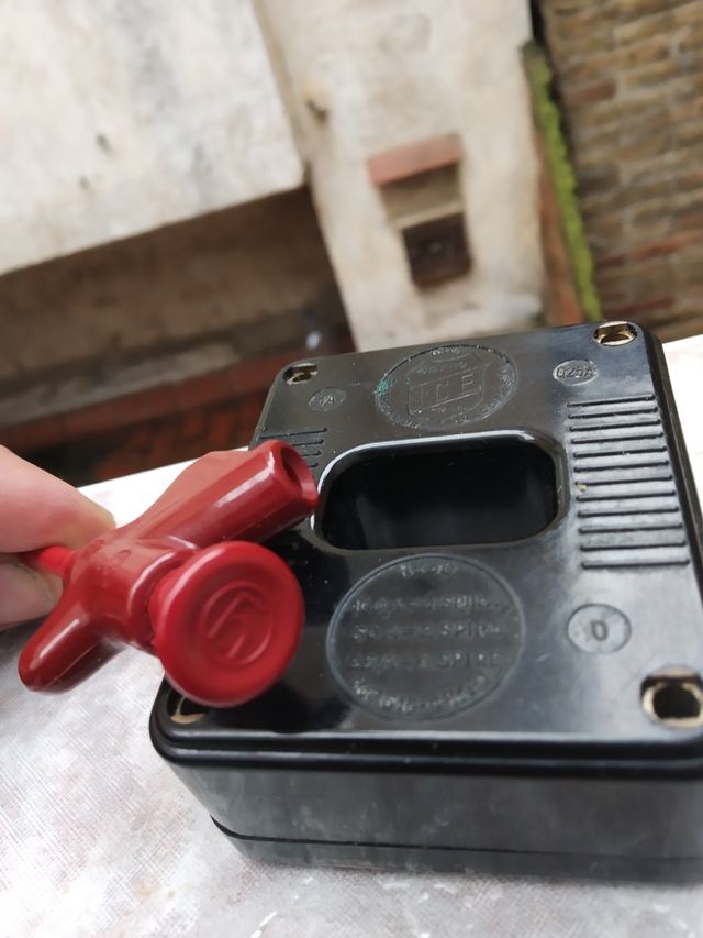 Hirschman braçadeira eletrónica e transf.