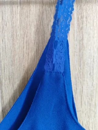 Top fiesta encaje azul · Lefties · S/36 (nuevo)