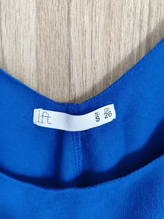 Top fiesta encaje azul · Lefties · S/36 (nuevo)