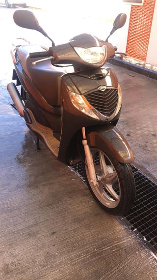 Honda Sh 125i chocolate Edición Limitada
