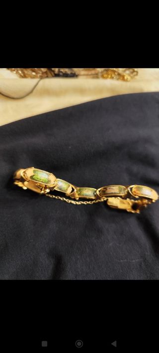 Pulsera bañada en oro