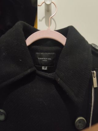 Abrigo negro Cortefiel 