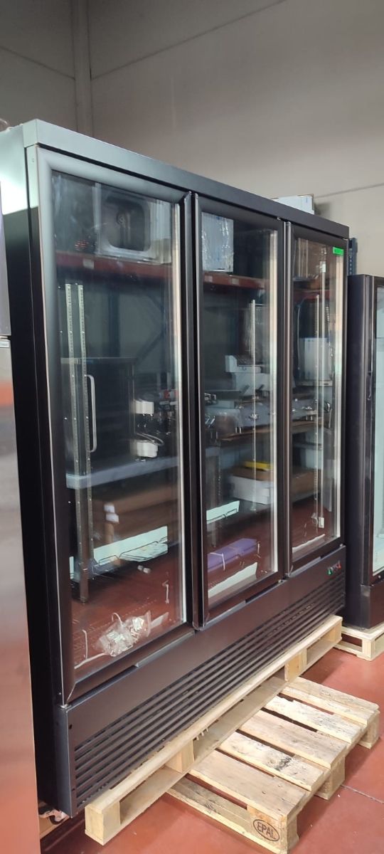 ARMARIO EXPOSITOR 3PUERTAS CRISTAL OCASION