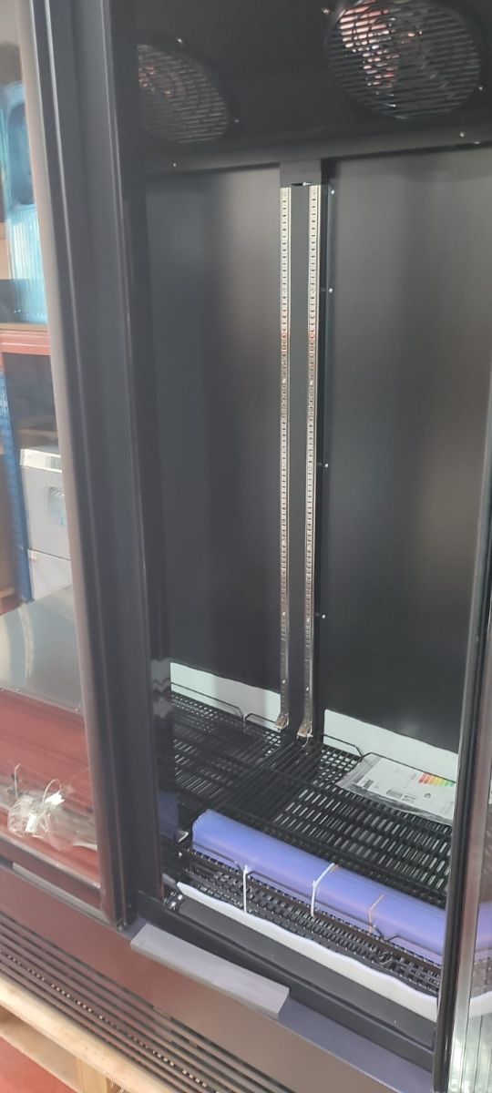 ARMARIO EXPOSITOR 3PUERTAS CRISTAL OCASION