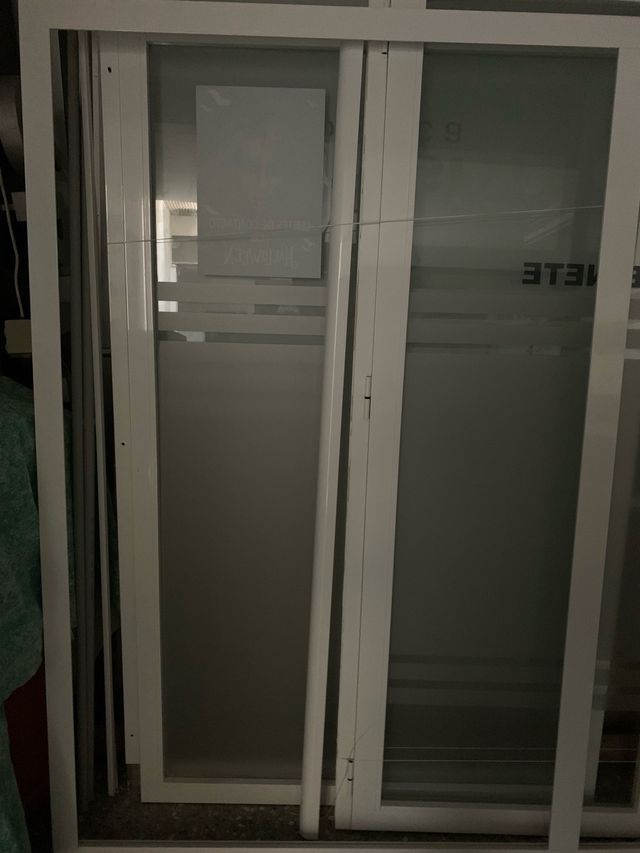 Mamparas Puerta y Separadores aluminio