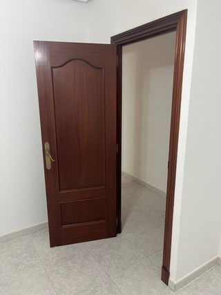 Puertas madera interior