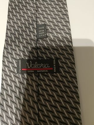 Corbata valoria
