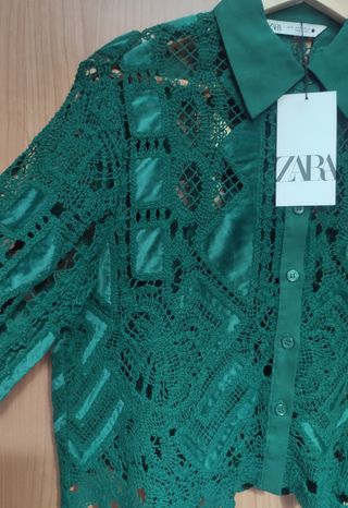 Camisa Zara talla M encaje y terciopelo