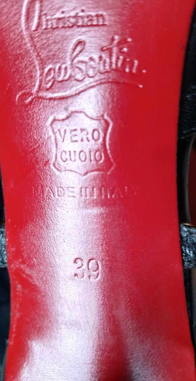 Zapatos tacón negros con borlas