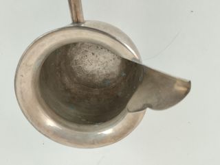 Jarra de alpaca con sello