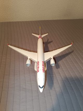 MAQUETA AIRBUS 350/900 IBERIA