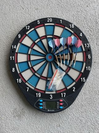 Bersaglio elettronico e freccette