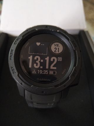 Garmin instinto GPS Watch ⌚