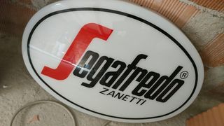 Insegna Segafreddo caffè 