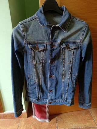 Cazadora hombre vaquera Zara 