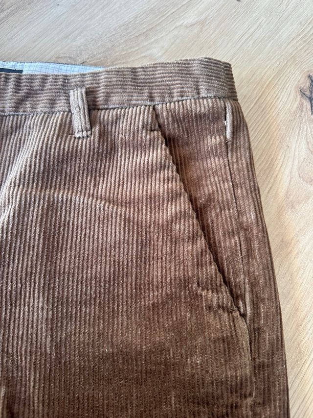 Bermudas Sfera de pana marron de mujer