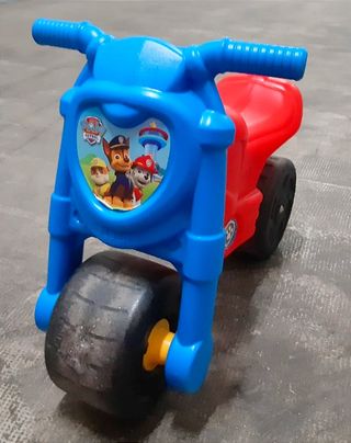 Moto correpasillos Patrulla Canina