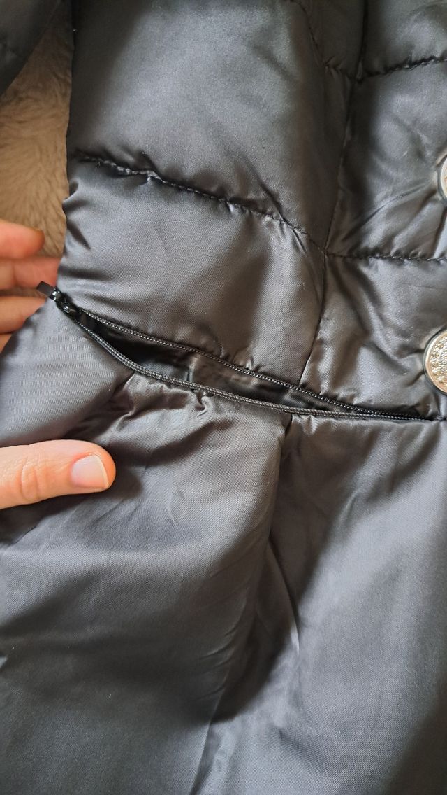 Abrigo negro peplum de Monte Cervino