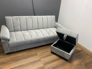 Sofa cama con puff gris terciopelo