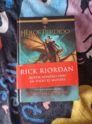 El héroe perdido / The Lost Hero (Los héroes del Olimpo / The Heroes of Olympus) (Spanish Edition)