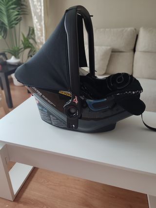 Capazo,silla y maxicosi bebé