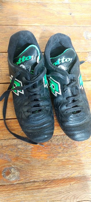Zapatillas de fútbol lotto para niño