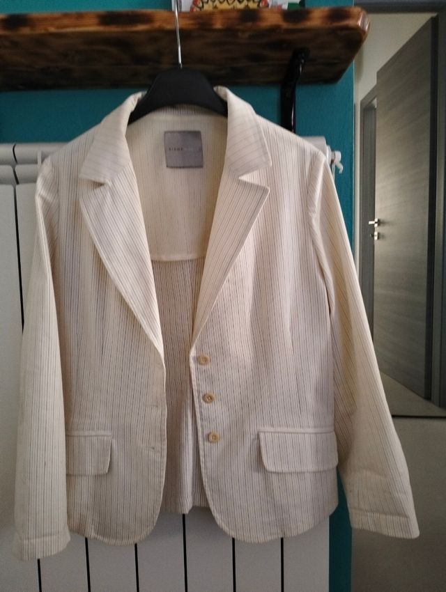 Blazer bianco a righe verticali
