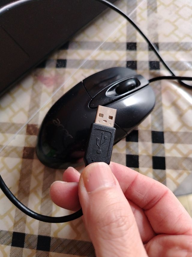 Ratón óptico Acer negro