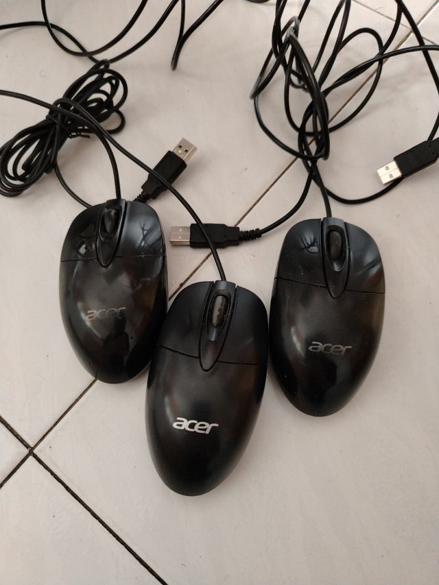 Ratón óptico Acer negro