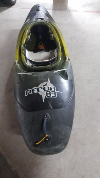 Kayak wave 
sport recon 83 aguas bravas 
