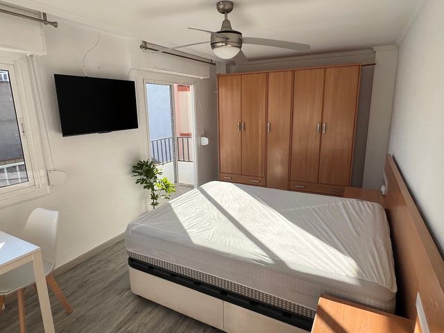 Habitaciones en ELDA (individual y para PAREJA)