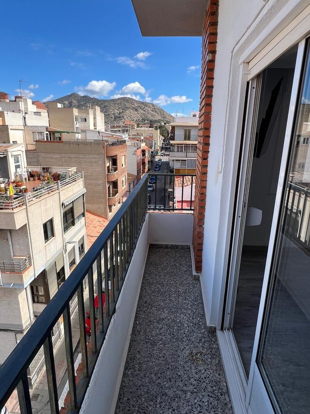 Habitaciones en ELDA (individual y para PAREJA)