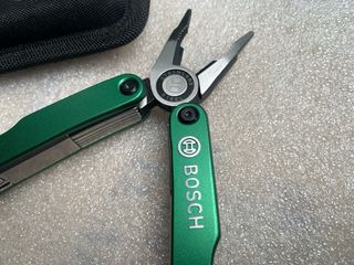 Bosch multitool with case