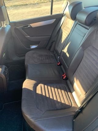 Volkswagen Passat 2011