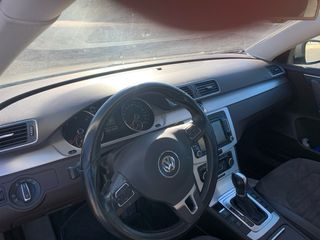 Volkswagen Passat 2011