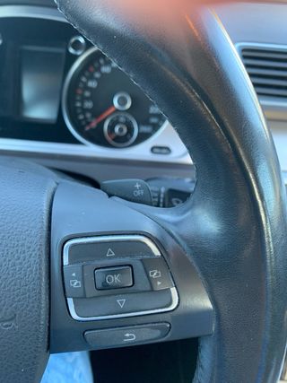 Volkswagen Passat 2011