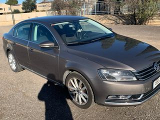 Volkswagen Passat 2011