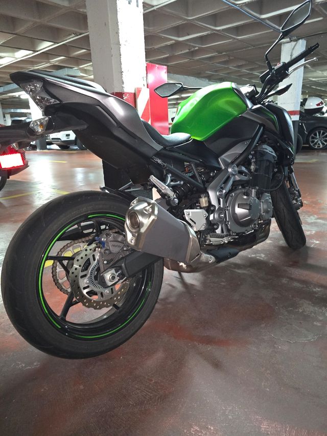 KAWASAKI Z 900