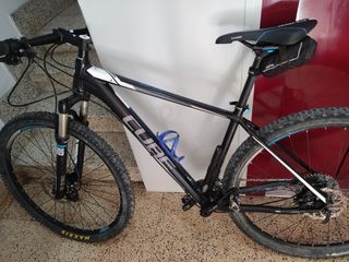 Bicicleta de montaña - Cube ltd