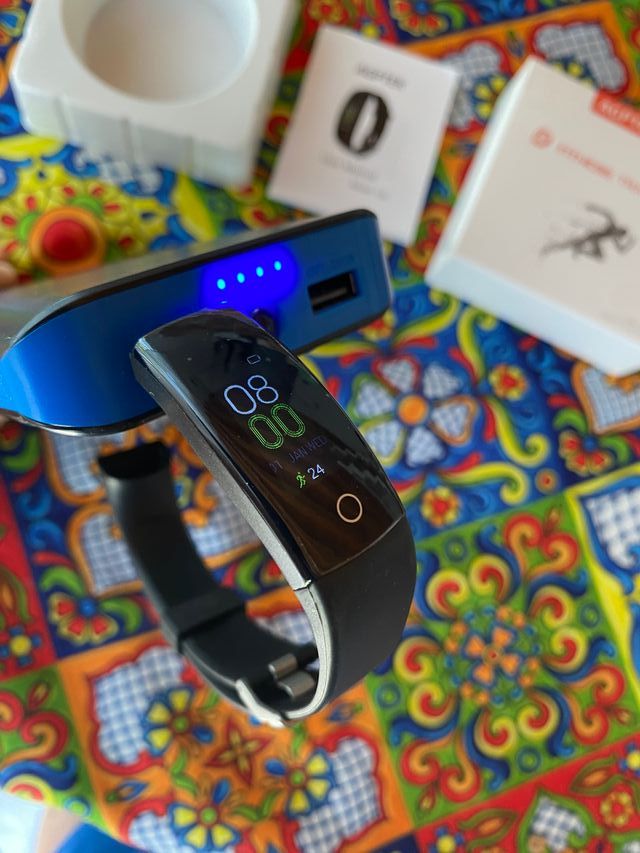 Fitness Tracker - Smartwatch - AGPTEK C30