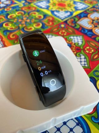 Fitness Tracker - Smartwatch - AGPTEK C30