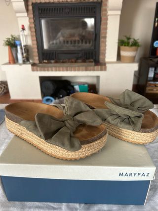 Zapatillas esparto con moña   36